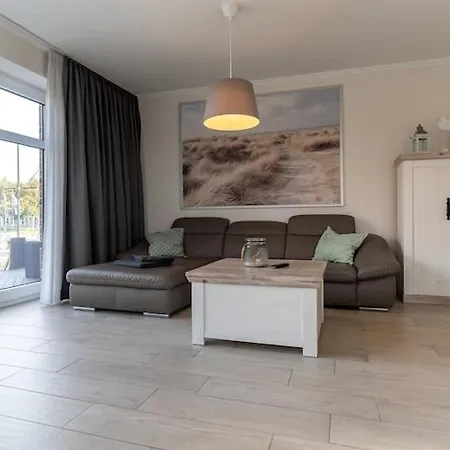 Doppelhaushaelfte Direkt Am Hafen Von * Tönning