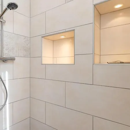 Doppelhaushaelfte Direkt Am Hafen Von * Tönning